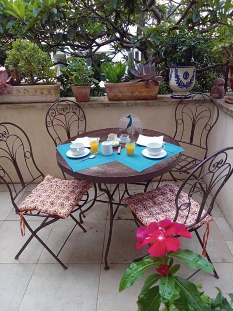 Tombe La Nefle Bed and Breakfast Avignon Buitenkant foto